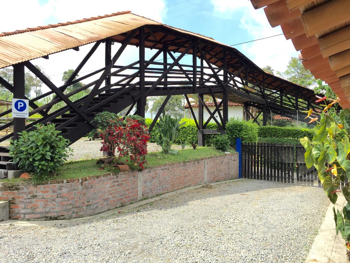 Hotel Bosques Del Saman Alcala Quimbaya Exteriör bild